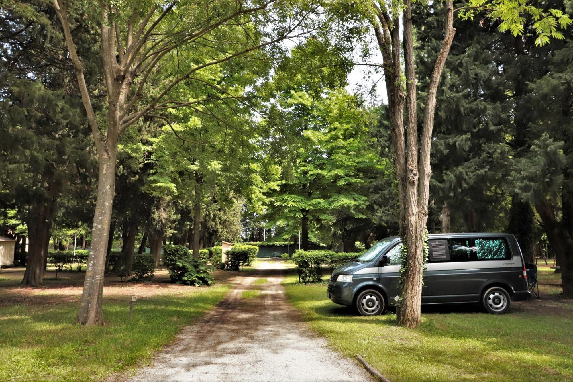Camping Les Avignon - La Laune Villeneuve-les-Avignon Ngoại thất bức ảnh
