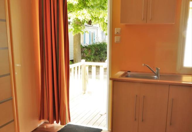 Camping Les Avignon - La Laune Villeneuve-les-Avignon Phòng bức ảnh